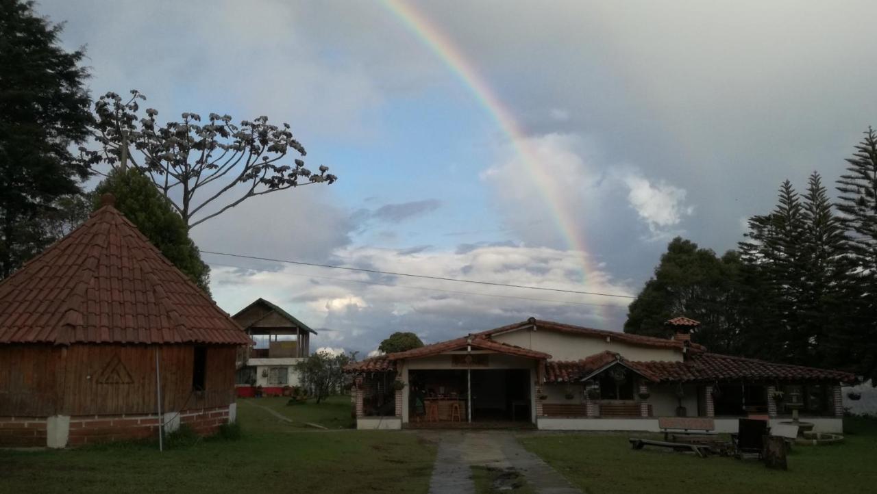 Al Bosque Hostel & Glamping Santa Elena  Exterior foto